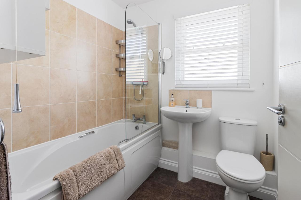 A Modern And Cosy Apartment Just Yards From Brixham'S Bustling Harbourside Exterior photo